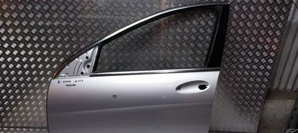 Mercedes-Benz R W251 Front door S26378610