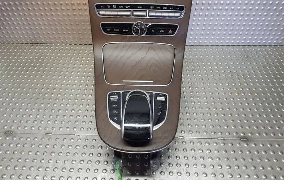 Mercedes-Benz E W213 Head unit multimedia control S26371381 A2139008310 A2136806500