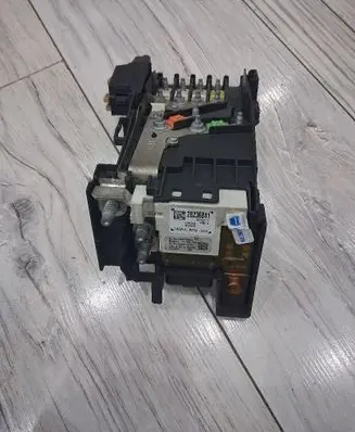 Citroen C4 Grand Picasso Battery control module 9666527580