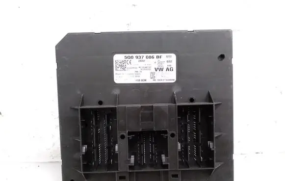 Volkswagen PASSAT B8 BSM Control unit 5Q0937086BF