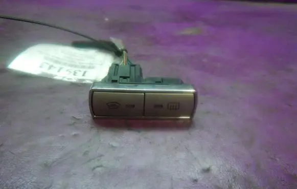 Ford Mondeo Mk III Windscreen/window heater switch 4S7T18K574AB
