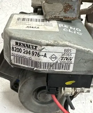 Renault Clio III Steering wheel axle 8200294976