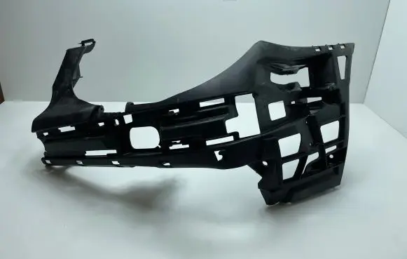 Mercedes-Benz E W211 Front bumper mounting bracket A2118800552