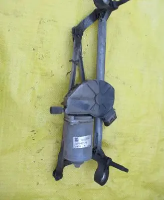 Opel Corsa D Front wiper linkage and motor 13182340
