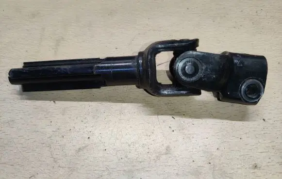 Chevrolet Cruze Steering column universal joint