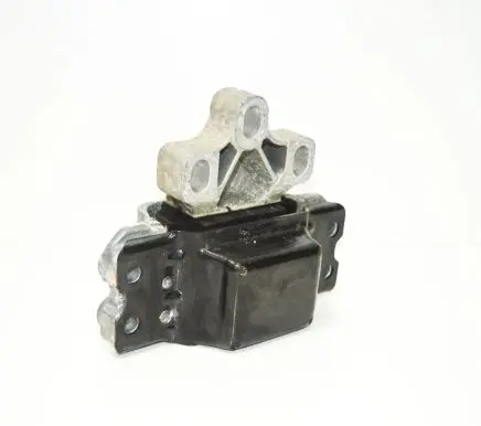 Volkswagen PASSAT CC Engine mount bracket 3C0199555