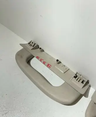 Opel Zafira A Front interior roof grab handle 90520997
