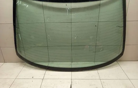 Audi A8 S8 D2 4D Rear windscreen/windshield window 