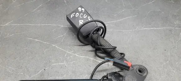 Ford Focus Front seatbelt
