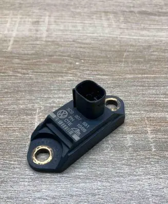 Volkswagen Scirocco Airbag deployment crash/impact sensor 3C0907651
