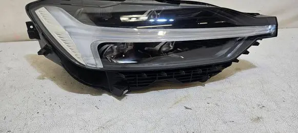 Volvo XC60 Headlight/headlamp 32337383