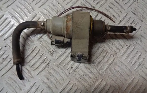 Volkswagen Caddy Webasto auxiliary heater fuel pump 