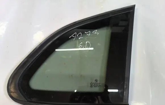 BMW X1 E84 Rear side window