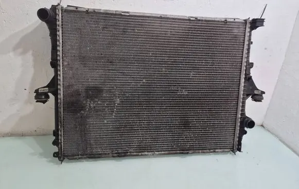 Volkswagen Touareg I Coolant radiator 7L6121253B