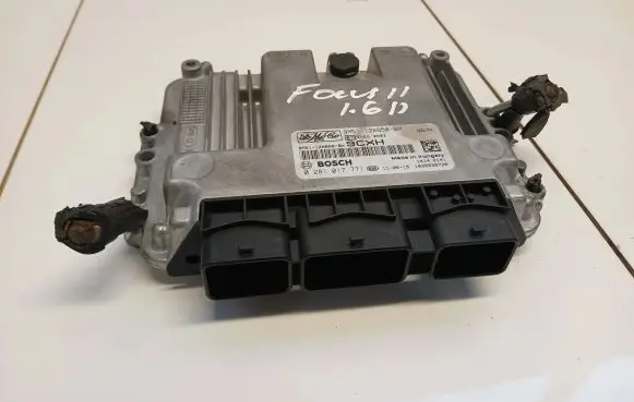 Ford Focus Engine control unit/module ECU 9M5112A650BH 0281017771