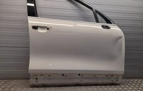 Porsche Cayenne (92A) Front door 7P08313123