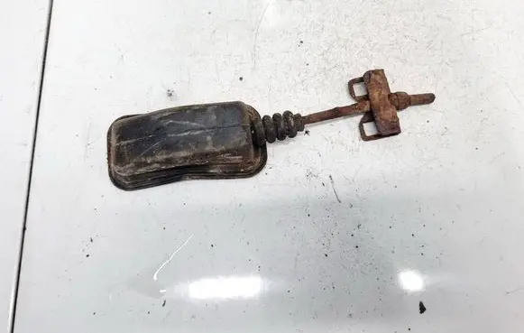 Renault Clio II Handbrake/parking brake pads 
