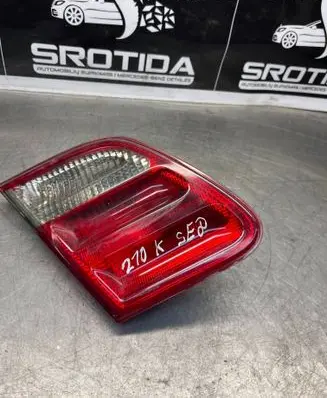 Mercedes-Benz E W210 Rear/tail lights A2108203764 318501Q2