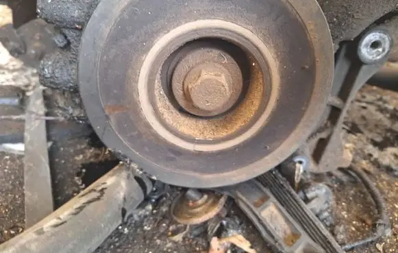 Opel Astra G Crankshaft pulley