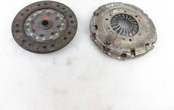 Opel Vivaro Clutch set kit 302105151R 301015679R 302052965R
