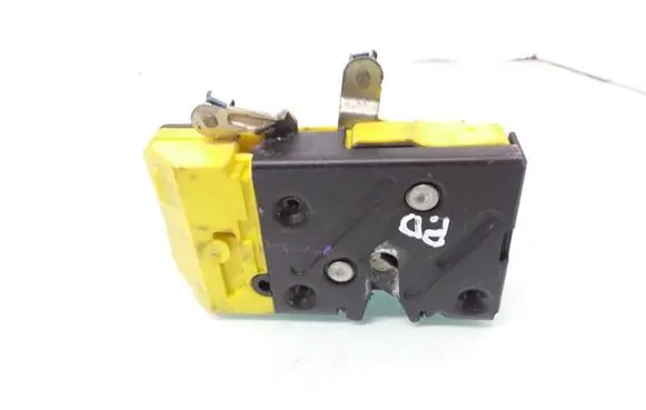 Volvo S60 Front door lock 30663043