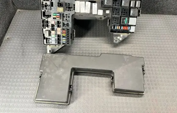 Jaguar XF X250 Fuse box set 8X2T14290ABC