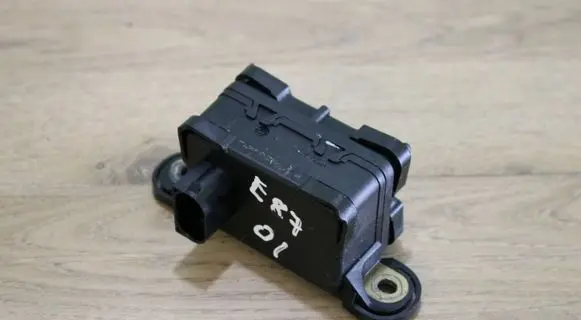BMW 1 E81 E87 ESP acceleration yaw rate sensor 6762769