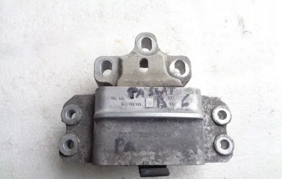 Volkswagen PASSAT B6 Engine mounting bracket 4H0199308AE 4H0199308AQ