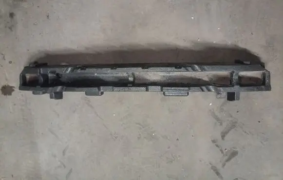 Nissan Qashqai Front bumper foam support bar 