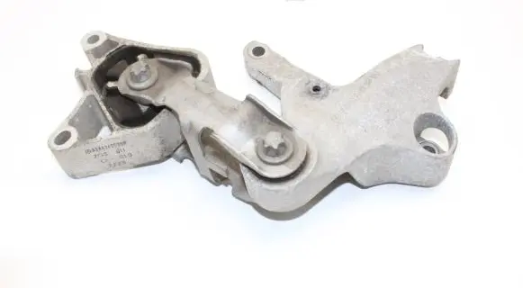 Mercedes-Benz B W246 W242 Engine mounting bracket A2462401309