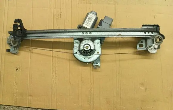 Front door window regulator with motor