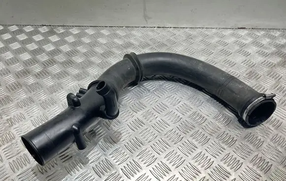 Intercooler hose/pipe
