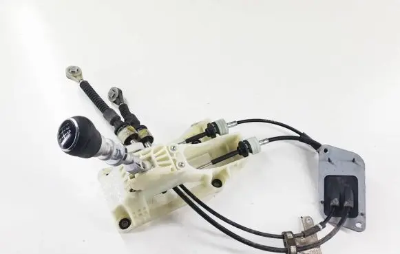 Suzuki SX4 S-Cross Gear selector 