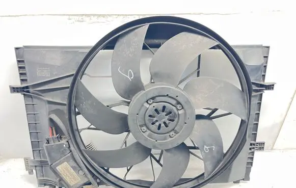 Mercedes-Benz C W203 Electric radiator cooling fan A2035000293
