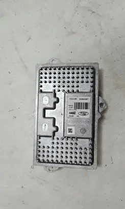 Ford Mondeo MK V LED ballast control module L90049276