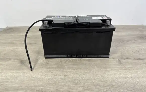Audi Q7 4M Car battery 7P0915105C