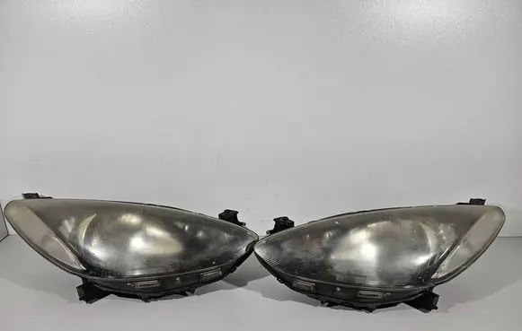 Mazda 2 Headlights/headlamps set 103419012928