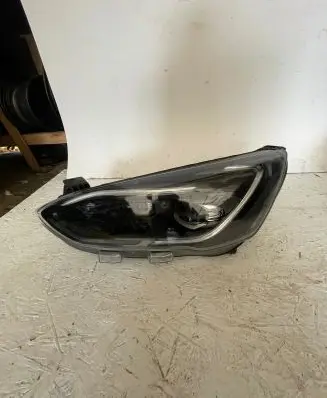 Ford Focus Headlight/headlamp