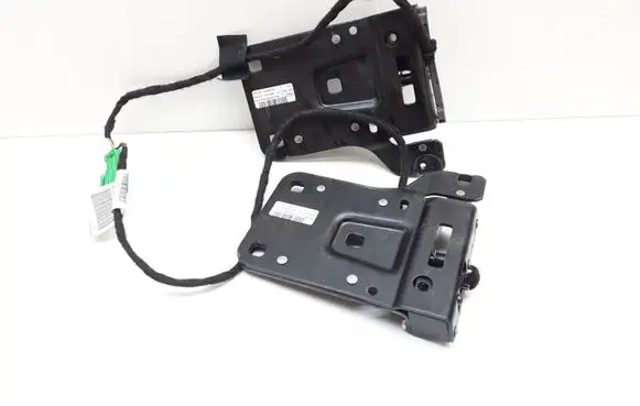 Volvo C70 Convertible roof lock/latch 30787578 30787577