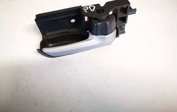 Nissan Pixo Front door interior handle 8311075j0 83110-75j0