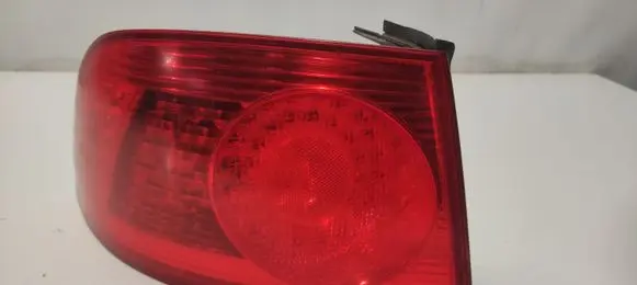 Volkswagen Phaeton Rear/tail lights 333121L 333155L