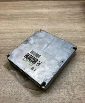 Toyota Corolla Verso E121 Engine control unit/module ECU 8966602310 MB1758005311
