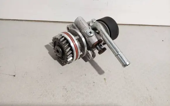 Volkswagen Transporter - Caravelle T5 Power steering pump 