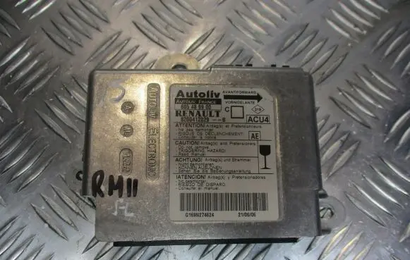 Renault Megane II Airbag control unit/module 8200412029B