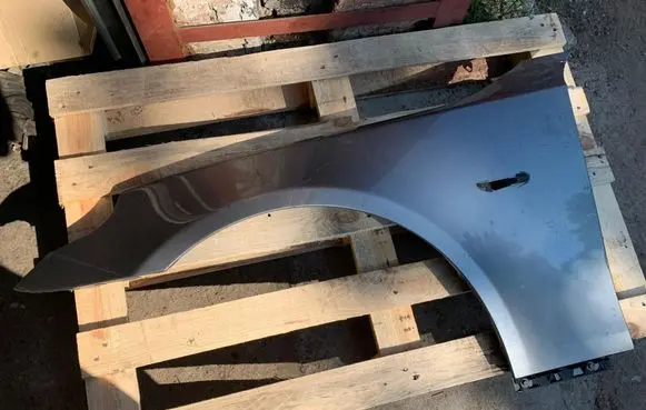 Fender end trim