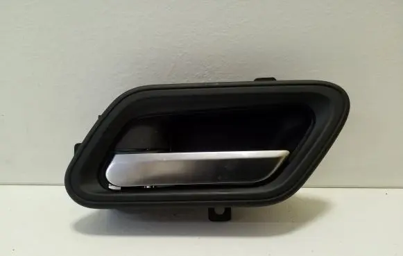 Nissan Qashqai J12 Rear door interior handle 826836UA0C 806716UA0A
