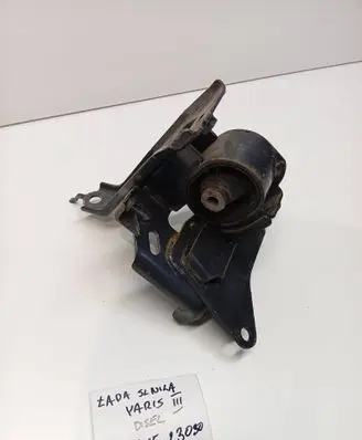Toyota Yaris Engine mounting bracket 211231523030