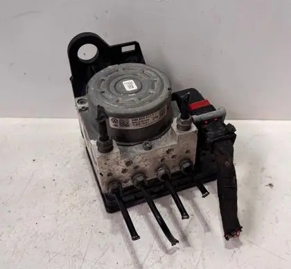 Volkswagen Golf VII ABS Pump 5Q0614517T 10022003734