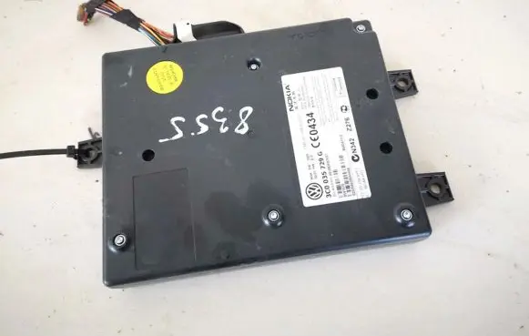 Volkswagen PASSAT B6 Other control units/modules 3c0035729g