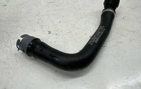 Mercedes-Benz E W213 Engine coolant pipe/hose A2135017700